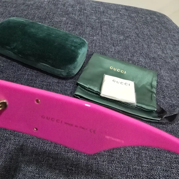 Gucci GG0956S Hot pink Gold GG logo square frame Sunglasses